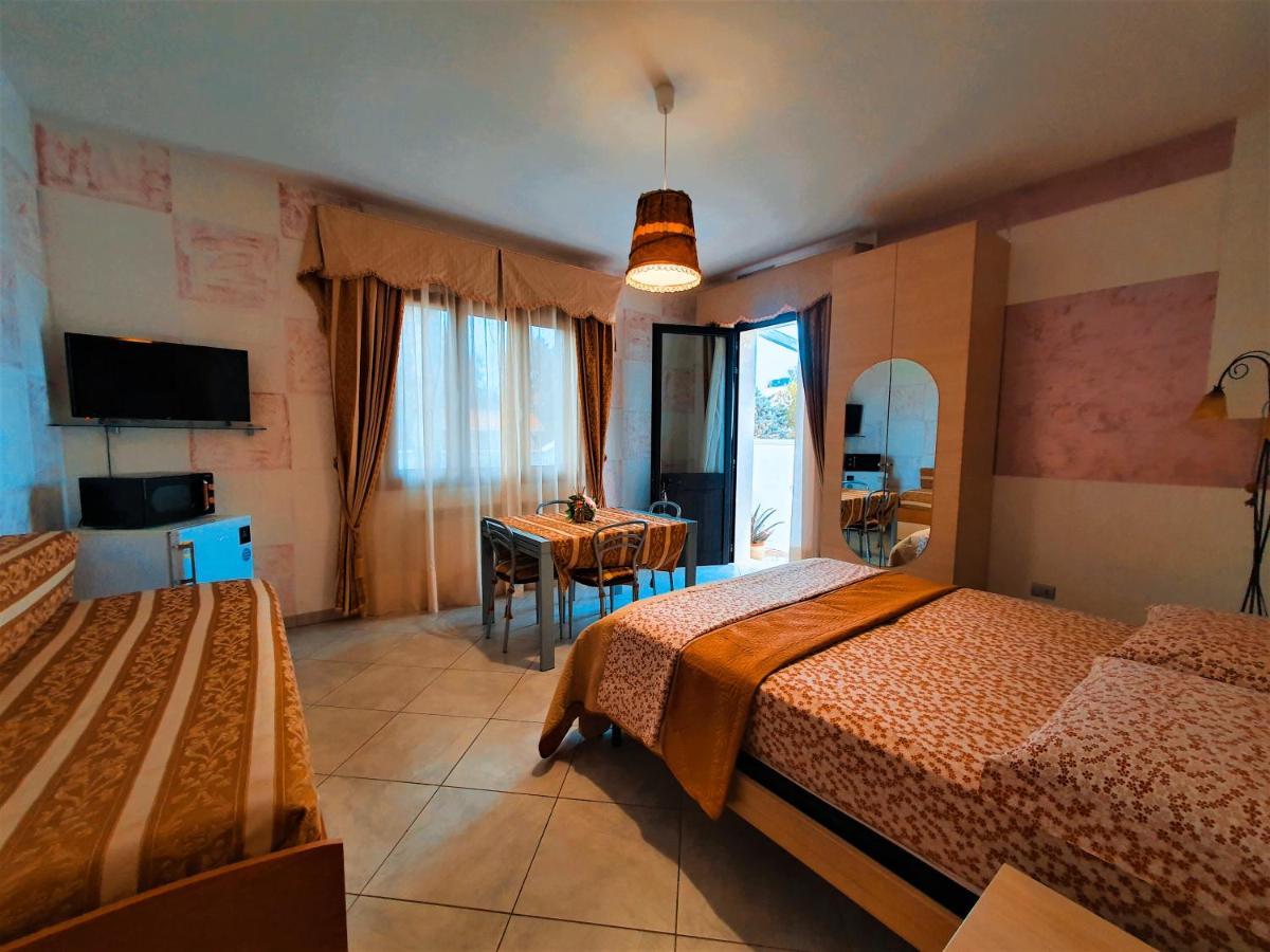 Da Casa Tiziana Hotel Porto Cesareo Exterior foto